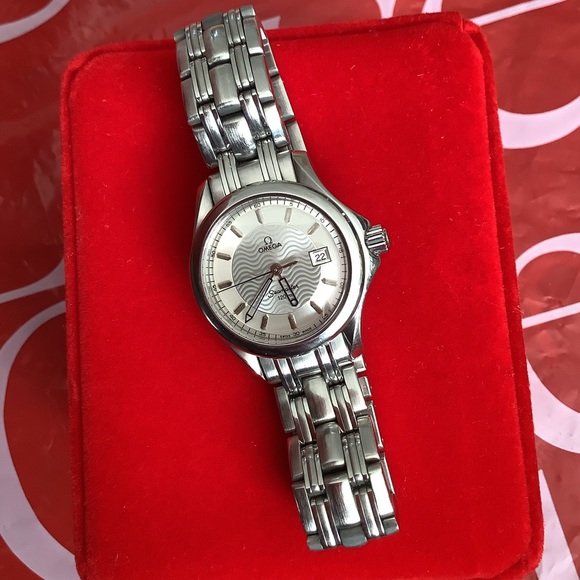 Beautiful ladies OMEGA -SWISS made watch ❤️‍?❤️‍?❤️‍? main image 5
